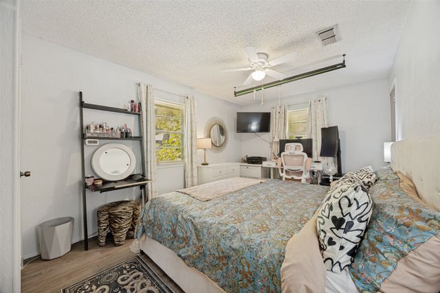614 Elder Street, Collinsville, TX 76233