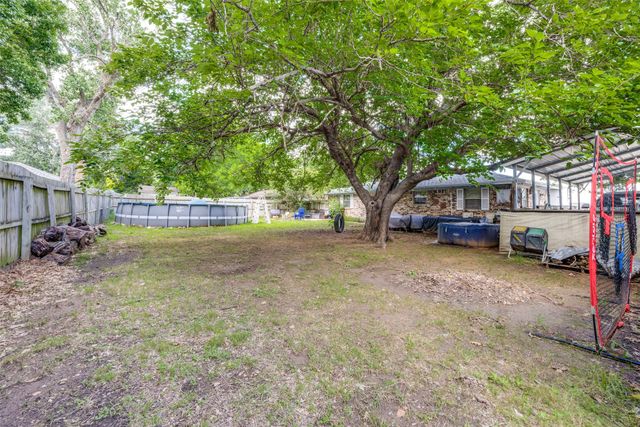614 Elder Street, Collinsville, TX 76233