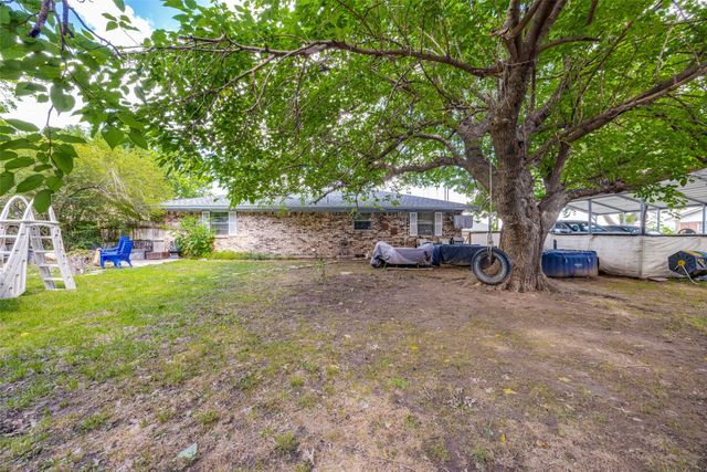614 Elder Street, Collinsville, TX 76233