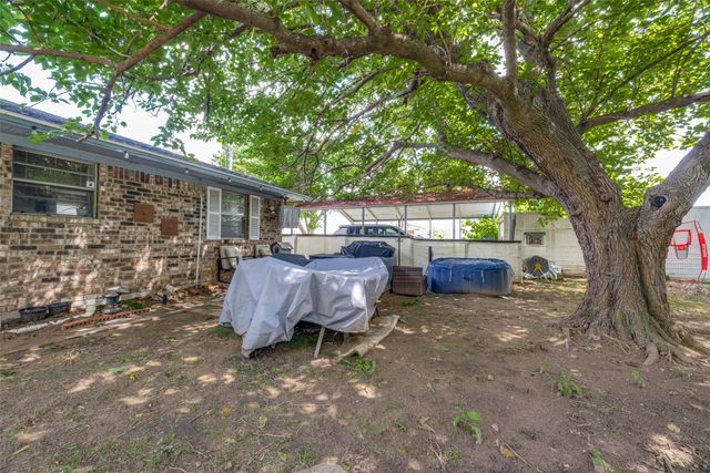 614 Elder Street, Collinsville, TX 76233