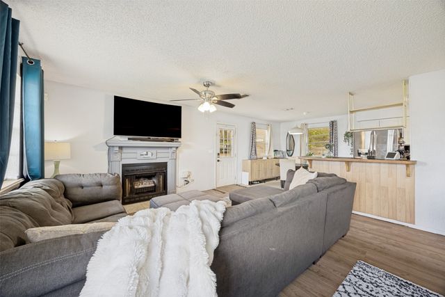 614 Elder Street, Collinsville, TX 76233