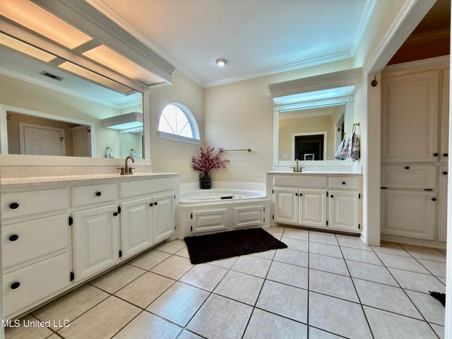 102 Hampshire Drive, Madison, MS 39110