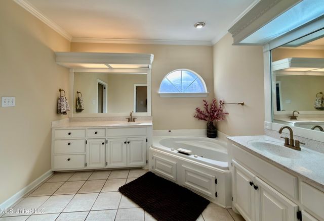 102 Hampshire Drive, Madison, MS 39110