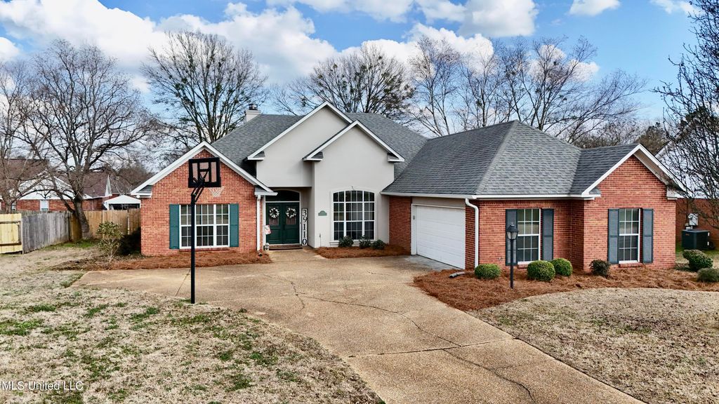 102 Hampshire Drive, Madison, MS 39110