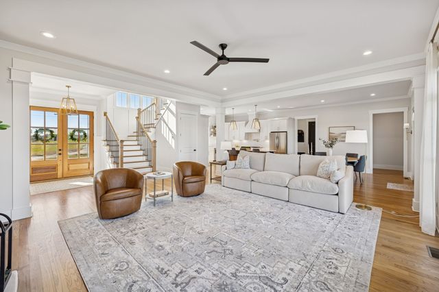 3013 Ora Ln, Spring Hill, TN 37174