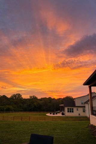 3013 Ora Ln, Spring Hill, TN 37174