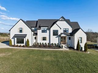 3013 Ora Ln, Spring Hill, TN 37174