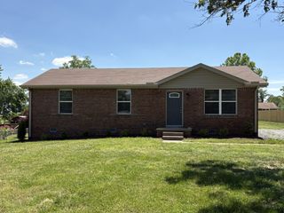 1513 Ridgewood Ct, E, Gallatin, TN 37066