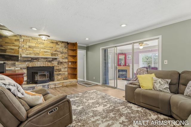 2160 Tulip Lane, Georgetown Twp, MI 49428