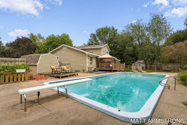 2160 Tulip Lane, Georgetown Twp, MI 49428