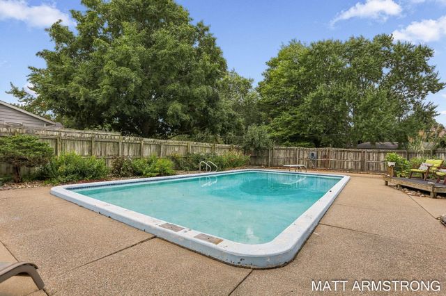 2160 Tulip Lane, Georgetown Twp, MI 49428