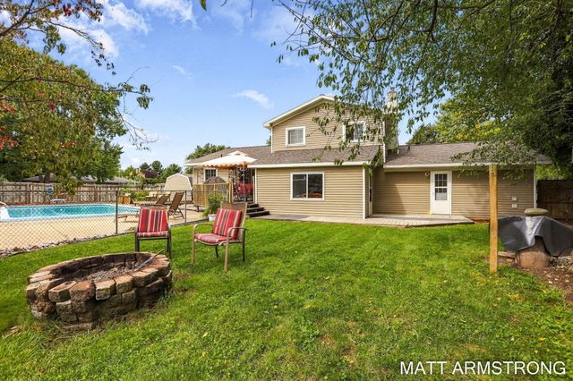 2160 Tulip Lane, Georgetown Twp, MI 49428