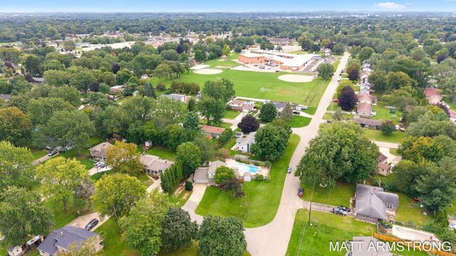 2160 Tulip Lane, Georgetown Twp, MI 49428