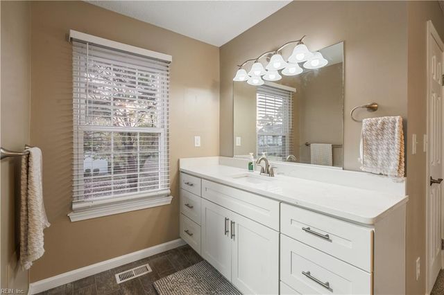 606 Oleander CIR, Virginia Beach, VA 23464