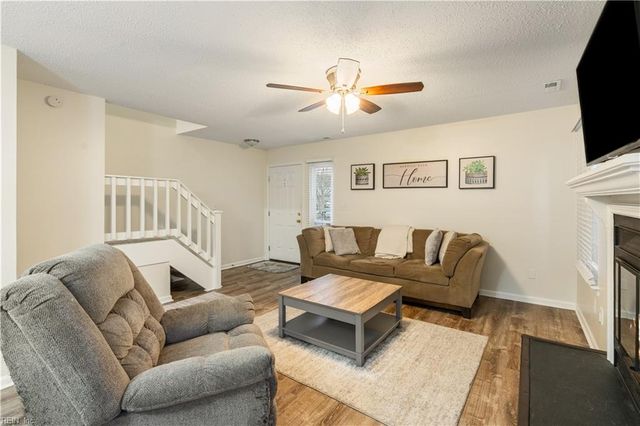 606 Oleander CIR, Virginia Beach, VA 23464