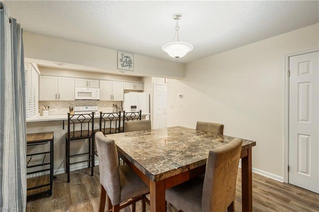 606 Oleander CIR, Virginia Beach, VA 23464