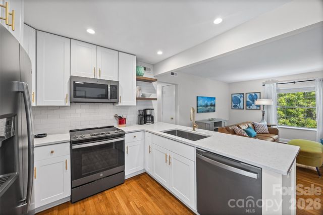 2600 Park Road C, Charlotte, NC 28209