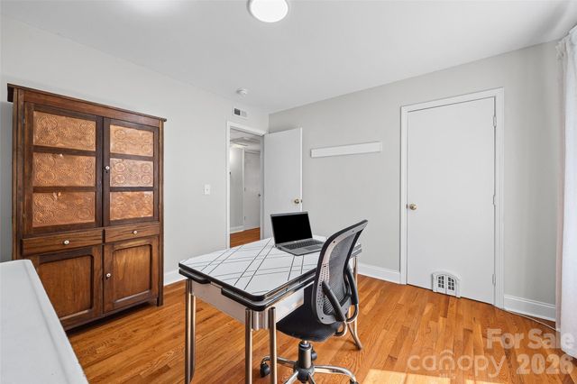 2600 Park Road C, Charlotte, NC 28209