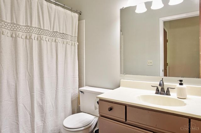 5975 Meadow Creek Drive, Miami Twp, OH 45150