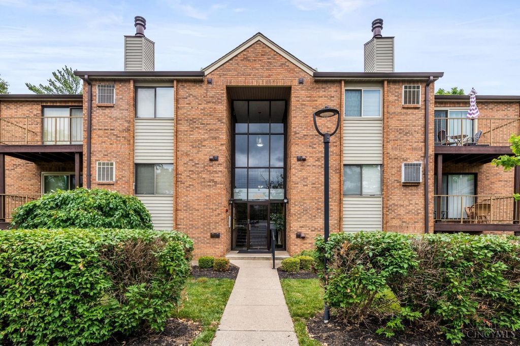 5975 Meadow Creek Drive, Miami Twp, OH 45150