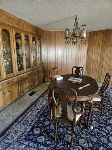 1431 Hillcrest Drive, Lindsay, CA 93247