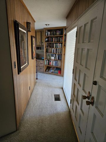 1431 Hillcrest Drive, Lindsay, CA 93247