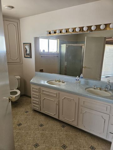 1431 Hillcrest Drive, Lindsay, CA 93247