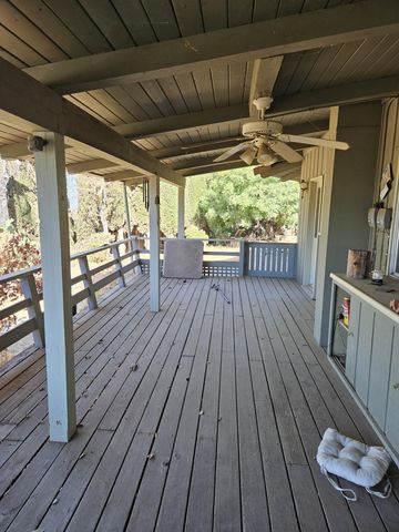 1431 Hillcrest Drive, Lindsay, CA 93247