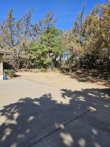 1431 Hillcrest Drive, Lindsay, CA 93247