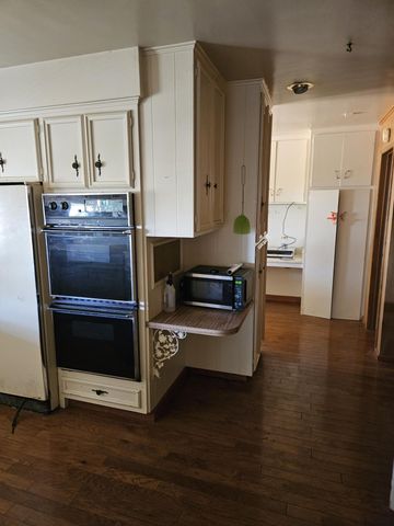 1431 Hillcrest Drive, Lindsay, CA 93247