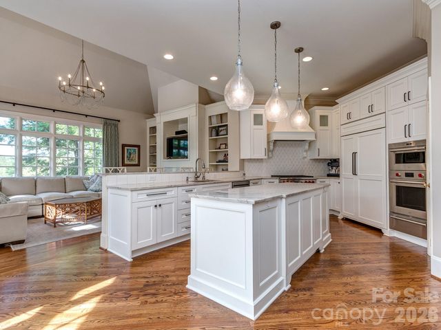 6528 Chipstead Lane, Charlotte, NC 28277