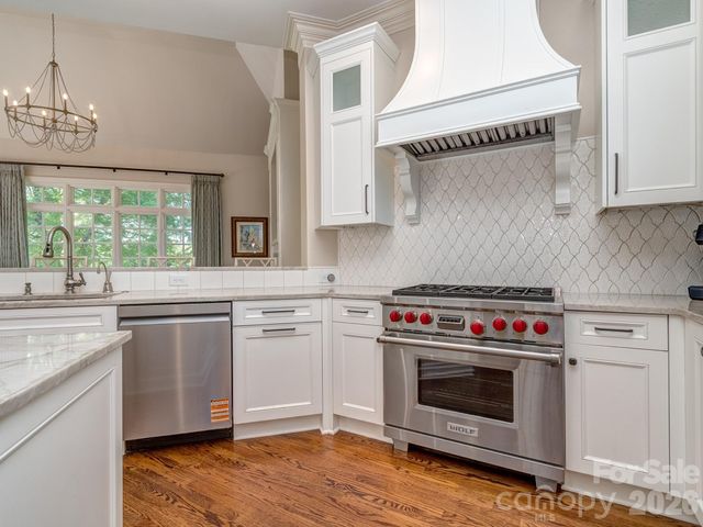 6528 Chipstead Lane, Charlotte, NC 28277