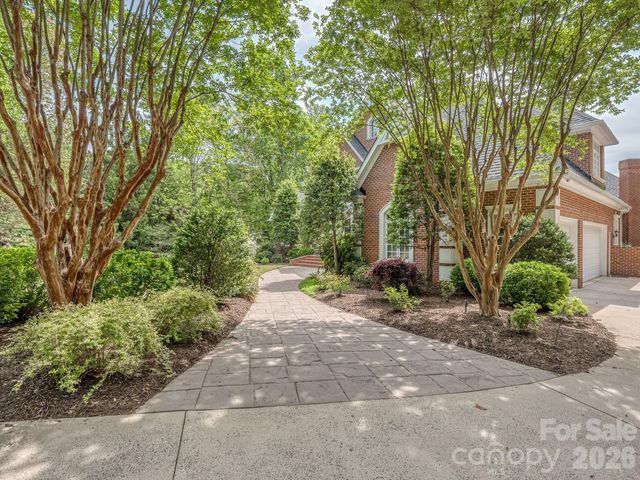 6528 Chipstead Lane, Charlotte, NC 28277