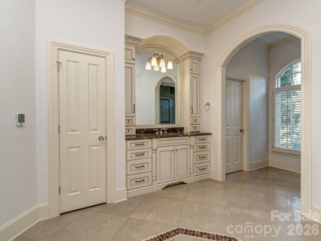 6528 Chipstead Lane, Charlotte, NC 28277