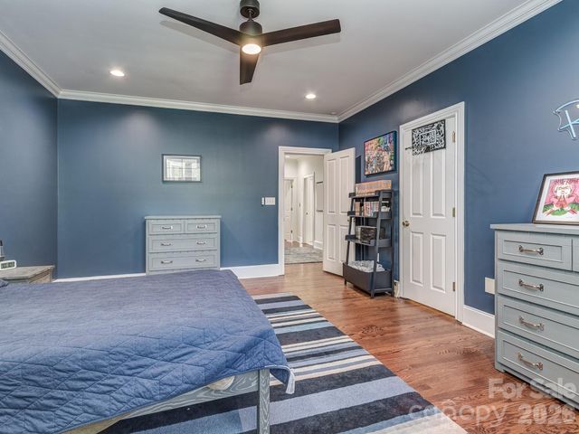 6528 Chipstead Lane, Charlotte, NC 28277