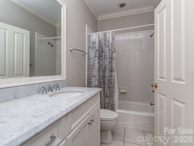 6528 Chipstead Lane, Charlotte, NC 28277