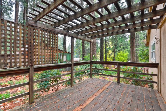 2893 Polaris St, Pollock Pines, CA 95726