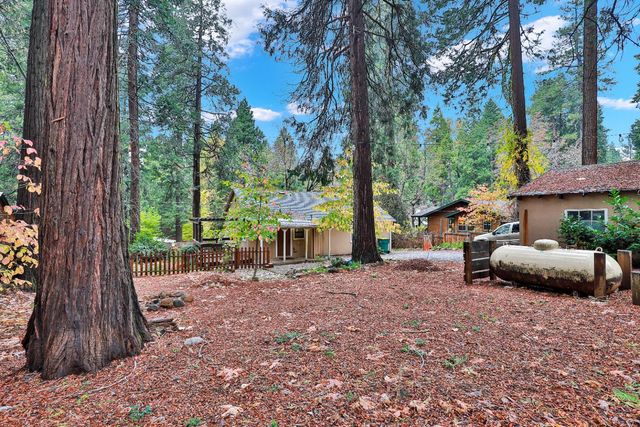 2893 Polaris St, Pollock Pines, CA 95726