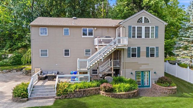 132 Barretts Hill Road, Hudson, NH 03061