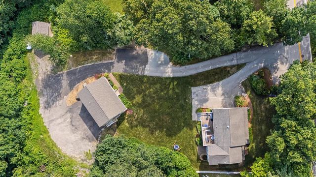 132 Barretts Hill Road, Hudson, NH 03061