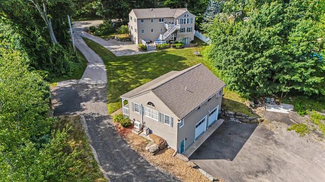132 Barretts Hill Road, Hudson, NH 03061