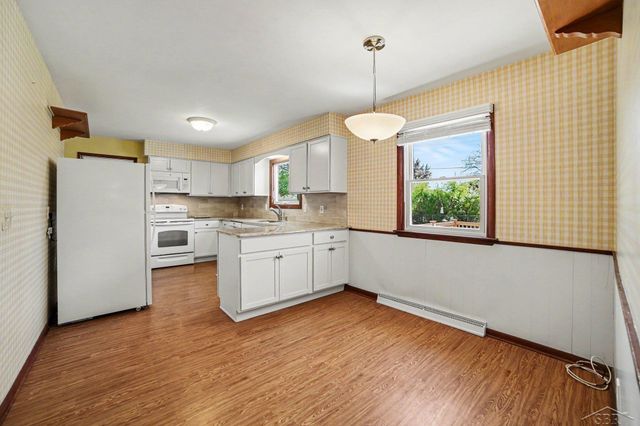 4273 S Wayside Drive, Saginaw, MI 48603