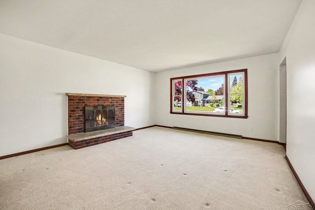 4273 S Wayside Drive, Saginaw, MI 48603
