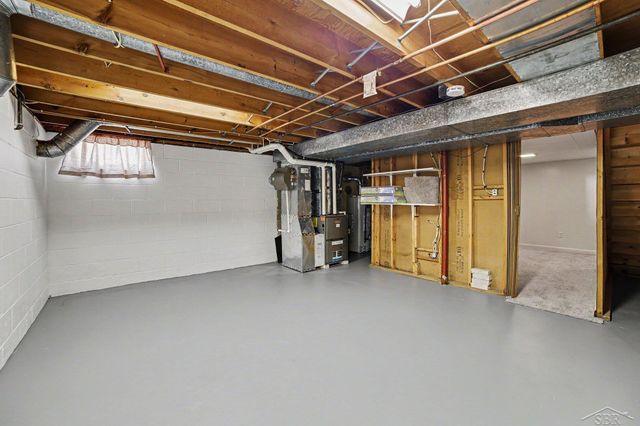 4273 S Wayside Drive, Saginaw, MI 48603