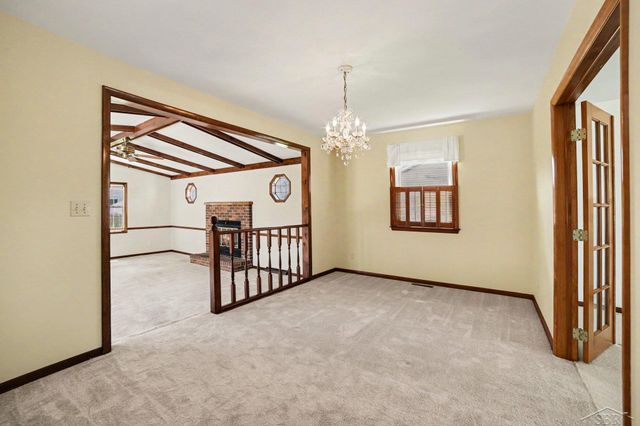 4273 S Wayside Drive, Saginaw, MI 48603