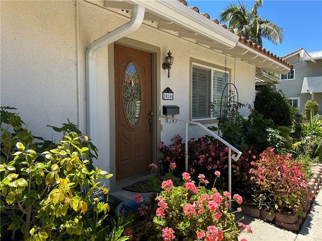2024 Via Mariposa East A, Laguna Woods, CA 92637