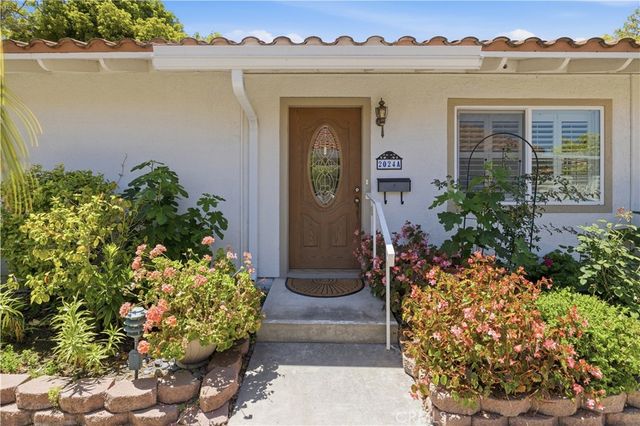 2024 Via Mariposa East A, Laguna Woods, CA 92637