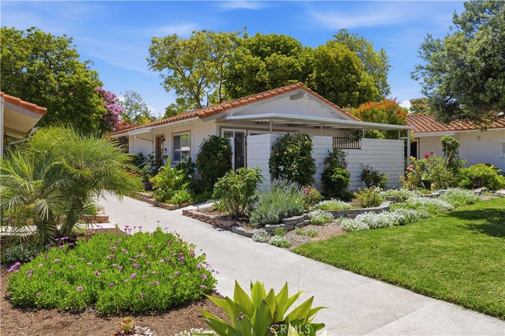 2024 Via Mariposa East A, Laguna Woods, CA 92637