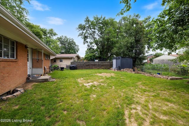 4313 Naneen Dr, Louisville, KY 40216