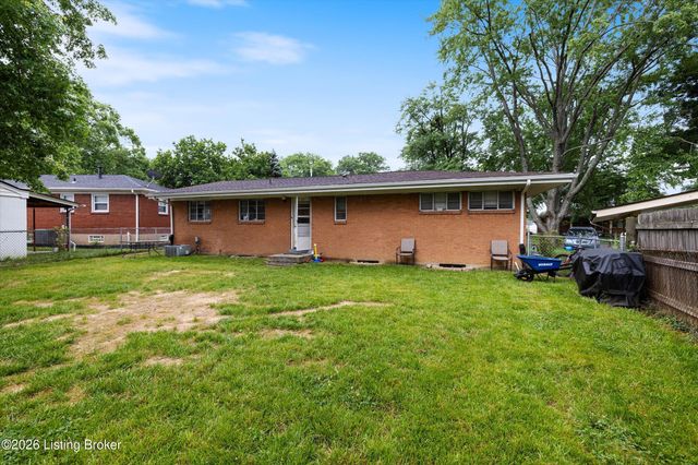 4313 Naneen Dr, Louisville, KY 40216